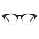 Прозрачная рамка T22 сверху и снизу на черном фоне