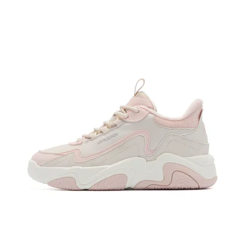 QIAODAN Поверхностное покрытие Высота Увеличение Устойчивость к Износу Низ Резистентный Высокий Топ Скейтборд Кроссовки Женские Серый Розовый