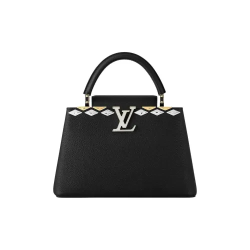 LOUIS VUITTON Capucines Кожа Capison Сумка через плечо Сумка среднего размера Женская Черная