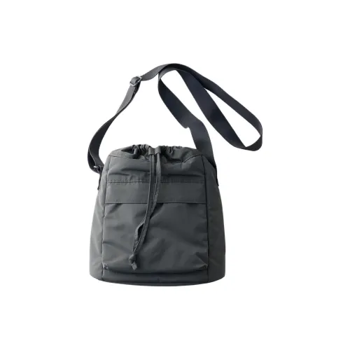 UNIQLO Полиэстер Crossbody Bag Сумка через плечо Стандартная Унисекс Серый