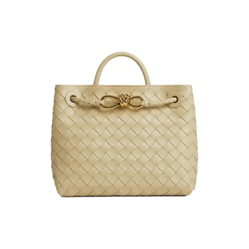 Bottega Veneta Lambskin Сумка через плечо Сумка Маленькая Женская Светло-Кремовый Желтый