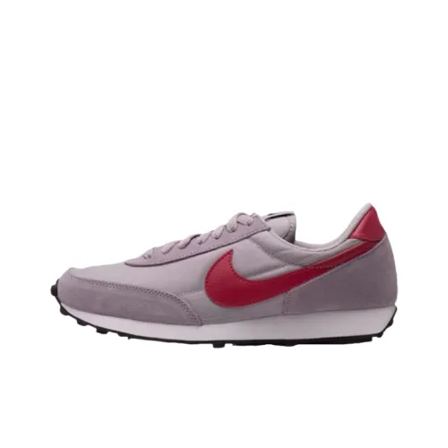 Nike Daybreak Slip-Resistant Low Top Casual Shoes Women's Purple