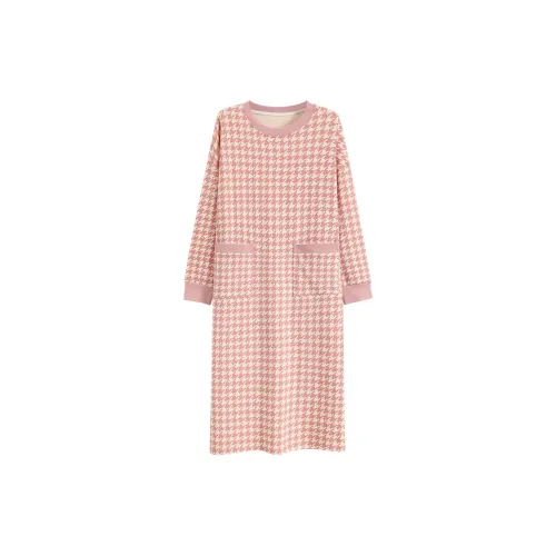 HUAIERWEI Ночная сорочка (женская) розовая