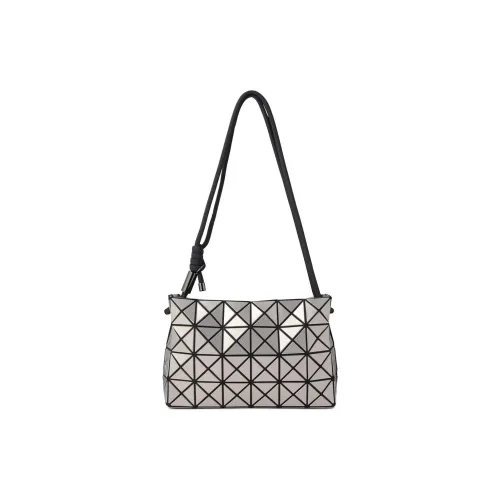 ISSEY MIYAKE Сумки через плечо Женские