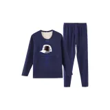 Шляпа темно-синего цвета с нашивкой