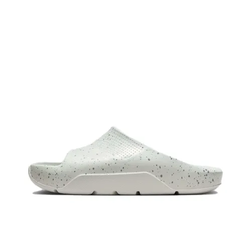 JORDAN Post Детские уличные тапочки Светло-зеленый Школьный возраст