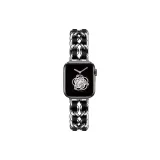 Чёрная кожа и серебряный