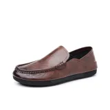 Коричневый