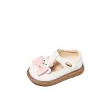 Кремово-белый