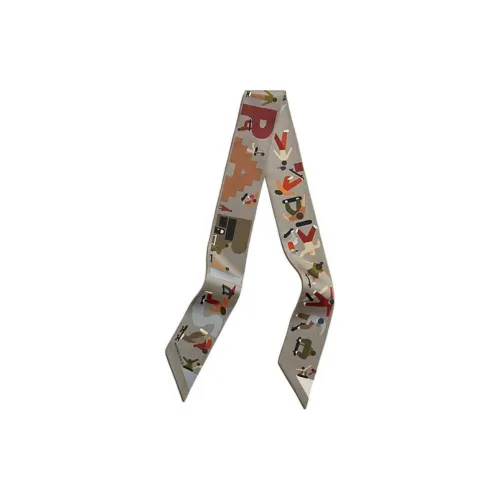 HERMES Шелковые шарфы для женщин