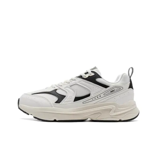 XTEP Slip-resistant Abrasion-resistant Lightweight Low-Top Casual Shoes Women's White Black XTEP Противоскользящий Устойчивый к истиранию Легкий Низкий Верх Повседневная Обувь Женская Белый Черный