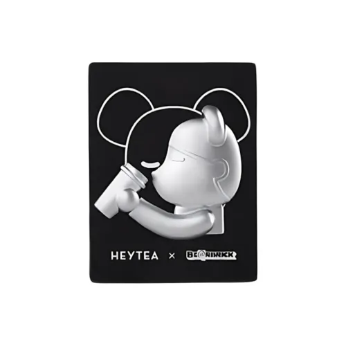 HEYTEA x BE@RBRICK Крутой черный 2,0 Значки