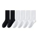 6 пар (4 белых + 2 черных)