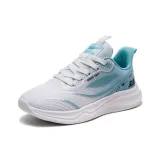 Лунно-белый