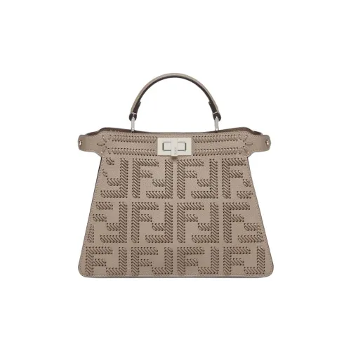 FENDI Peekaboo ISeeU Сумки Женские