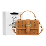 Коричневый