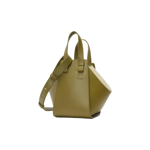 LOEWE Hammock Мягкая Сумка через плечо из телячьей кожи Женская Зеленая