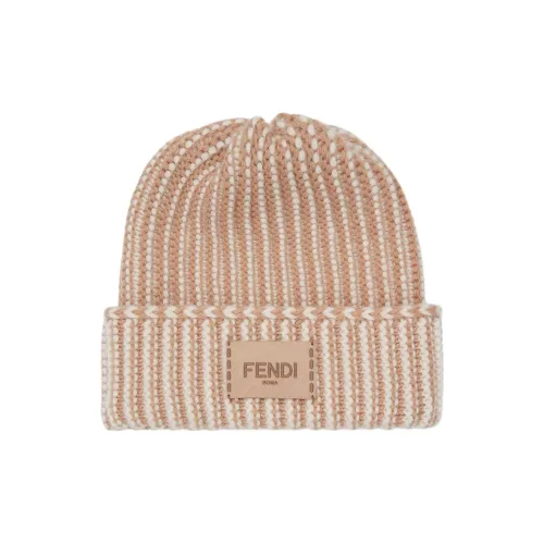 FENDI Шерстяные шапки Женские Бежевые