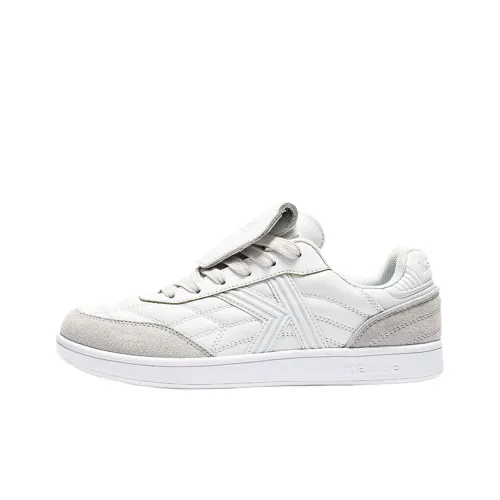 KELME Нижнее белье Устойчивое к истиранию Низкий топ Скейтборд Кроссовки Мужские Белый Серый