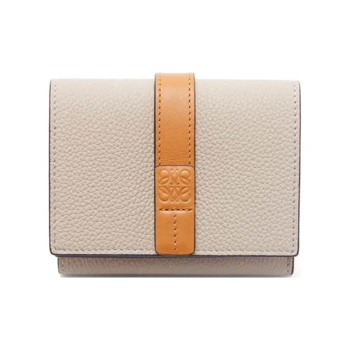 LOEWE Женские кошельки