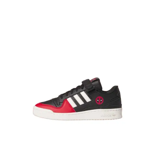MARVEL x Adidas Originals Slip-resistant Abrasion-resistant Low-top Skateboard Shoes Men's Black White Red MARVEL x Adidas Originals Противоскользящие устойчивые к истиранию низкие топовые скейтбордические кроссовки мужские черные белые красные