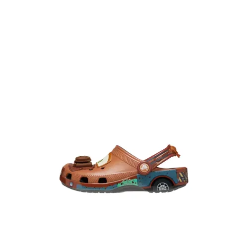 Cars x Crocs Классическая обувь-сапог Classic Clog противоскользящая низкий топ для малышей коричневый Infant и Toddler