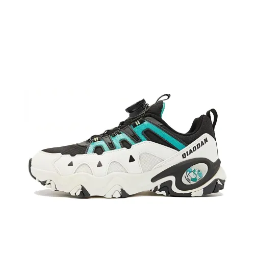 QIAODAN Дикий Direction противоскользящие амортизаторы для детей Lifestyle Shoes черный зеленый Подростки