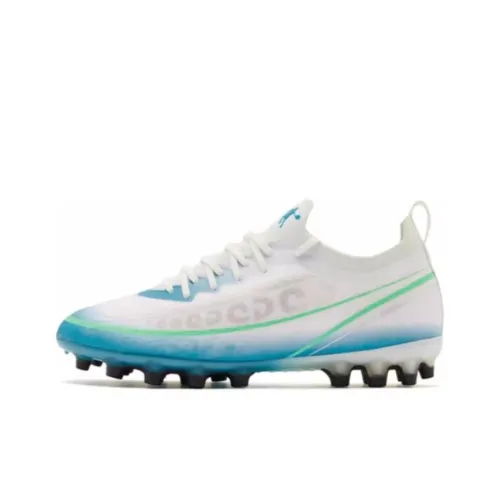 QIAODAN Амортизация Устойчивый к истиранию Анти-KICK Низкий топ Детские футбольные бутсы Белый Зеленый Подростки