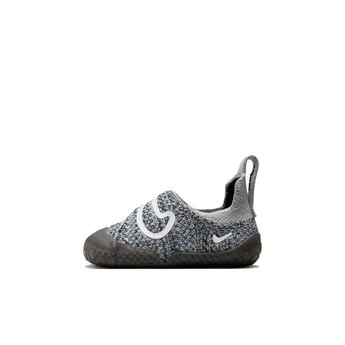 Nike Swoosh 1 Slip Resistant Abrasion Resistant Низкий Топ Обувь для малышей Черный белый Для младенцев и малышей
