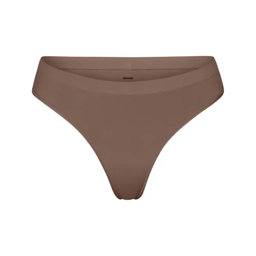 SKIMS Мягкий Сглаживающий Бесшовный Стринг Трусы Женские 1 Пачка Трюфель Truffle
