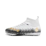 Белый, черный, шипы