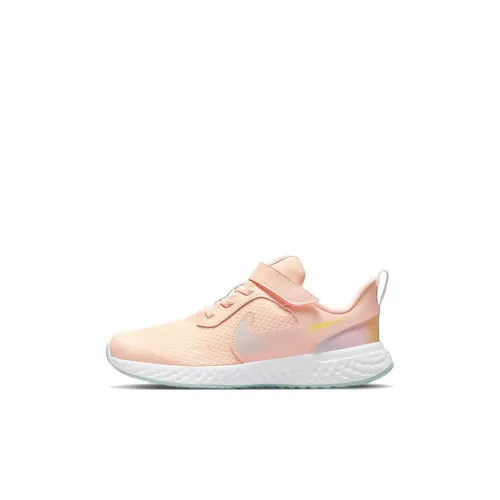 nike REVOLUTION 5 SE Low Топ Детские беговые кроссовки Розово-белый Children Возраст 3-7 лет