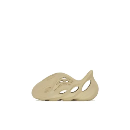 Adidas Originals Yeezy Foam Runner Пустыня Песочный Низкий Топ Обувь для малышей Песчаный Желтый Infant и Toddler