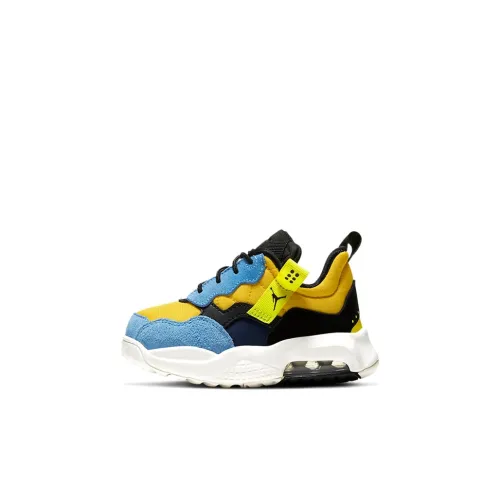 Джордан MA2 'Университетский Золотой' Амортизаторы Устойчивые к истиранию Низкий Топ Беговые кроссовки для малышей и детей младшего возраста