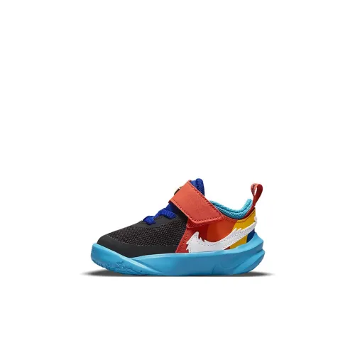 Nike Team Hustle D 10 Малыш Обувь Низкий Топ Детский