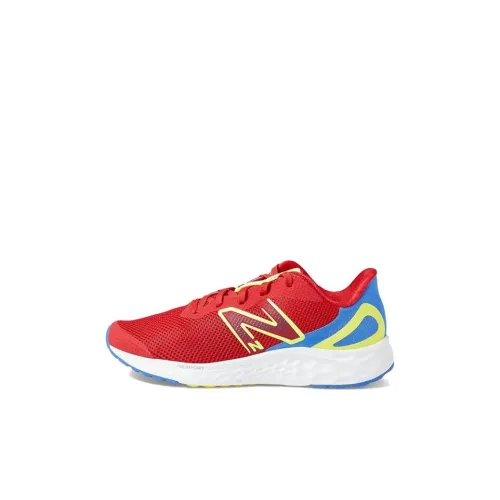 New Balance NB Arishi V4 Low Беговые кроссовки для детей 3-7 лет красный зеленый
