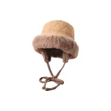 Коричневый