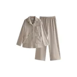 Светло-абрикосовый