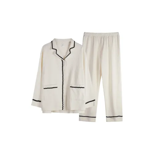 Xuan Liang Pajama Комплект Женский Кремовый Белый