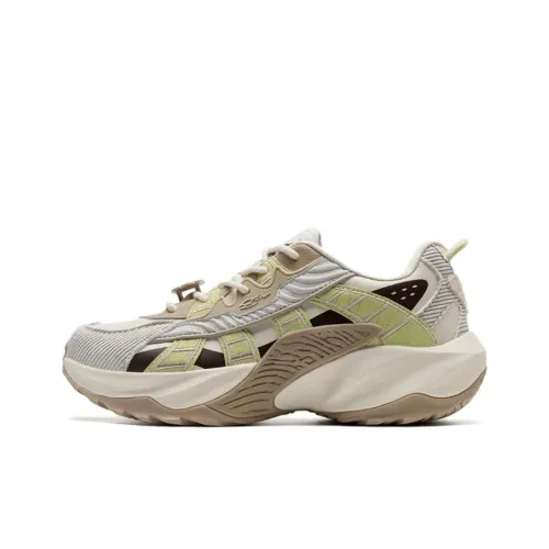 XTEP Slip-resistant Abrasion-resistant Low Top Footwear Women's Beige Green XTEP Противоскользящие Аbrasion-resistant Низкие Кроссовки Женские Бежево-зеленый