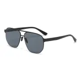 Чёрная оправа с серыми линзами