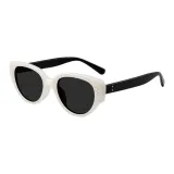 Белая оправа с серо-черными линзами