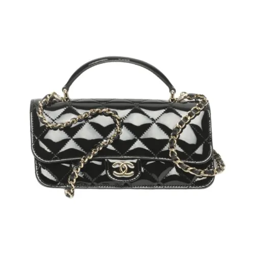 CHANEL Чехол для телефона из лакированной кожи сумка через плечо женская черного цвета