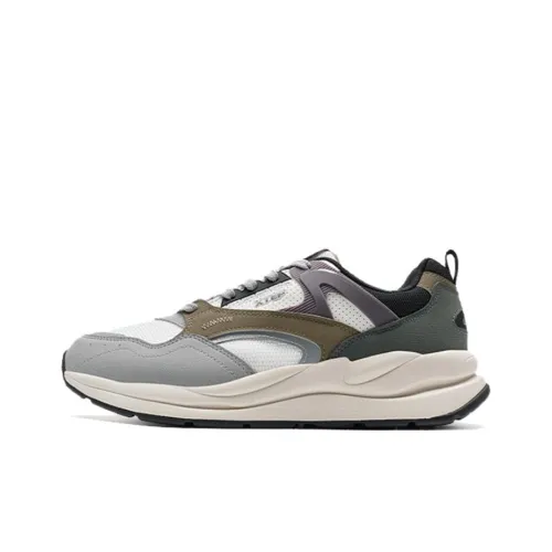 XTEP Vintage Series 80 Slip-resistant Abrasion-resistant Low Top Casual Shoes Men's Gray White Brown XTEP Vintage Series 80 Противоскользящий Устойчивый к истиранию Низкий Топ Повседневная Обувь Мужская Серый Белый Коричневый