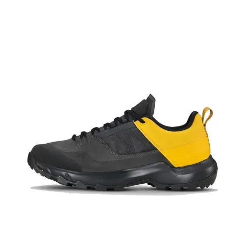 DECATHLON MH500 Альпинистские и туристические ботинки Низкий верх Черный мужской