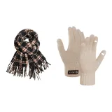 Черный шарф + бежевые перчатки