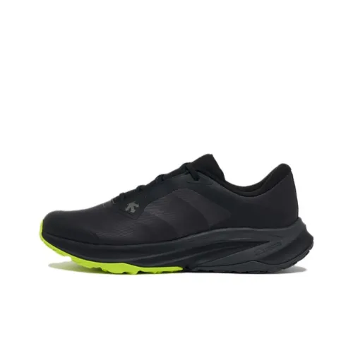 DESCENTE Беговые кроссовки Low Top Черные Мужские
