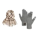 Белый шарф + серые перчатки