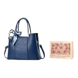 Синий (с шелковым шарфом)