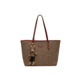 Коричневый